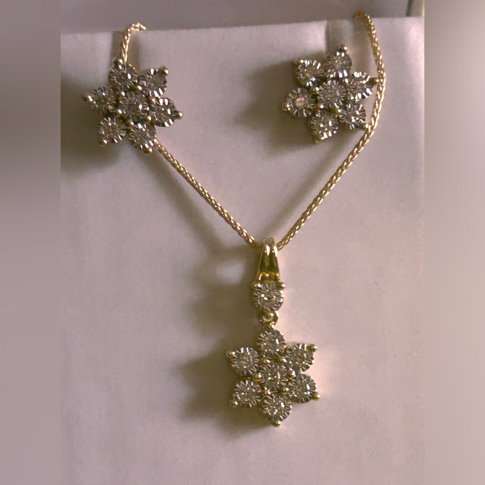 10k Yellow Gold Floral Jewelry Set